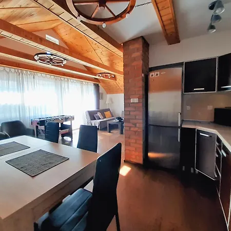 Dom Nad Jeziorem Lasmiady Landhaus *